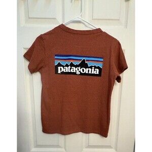 Patagonia Responsibili-tee Orange Classic Logo Mens T-Shirt Small